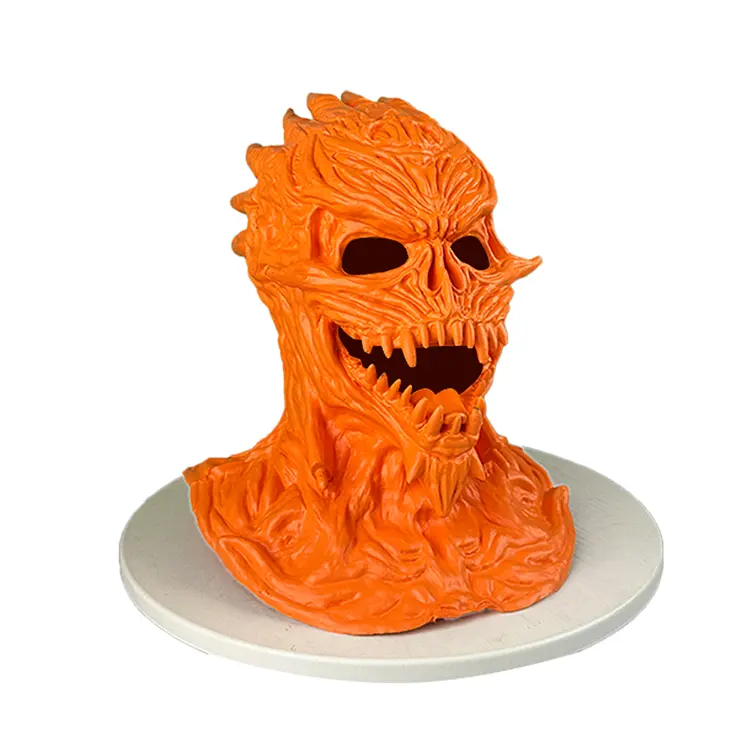 EVA Demon Mask: Тайната зад любимите шапки за Хелоуин